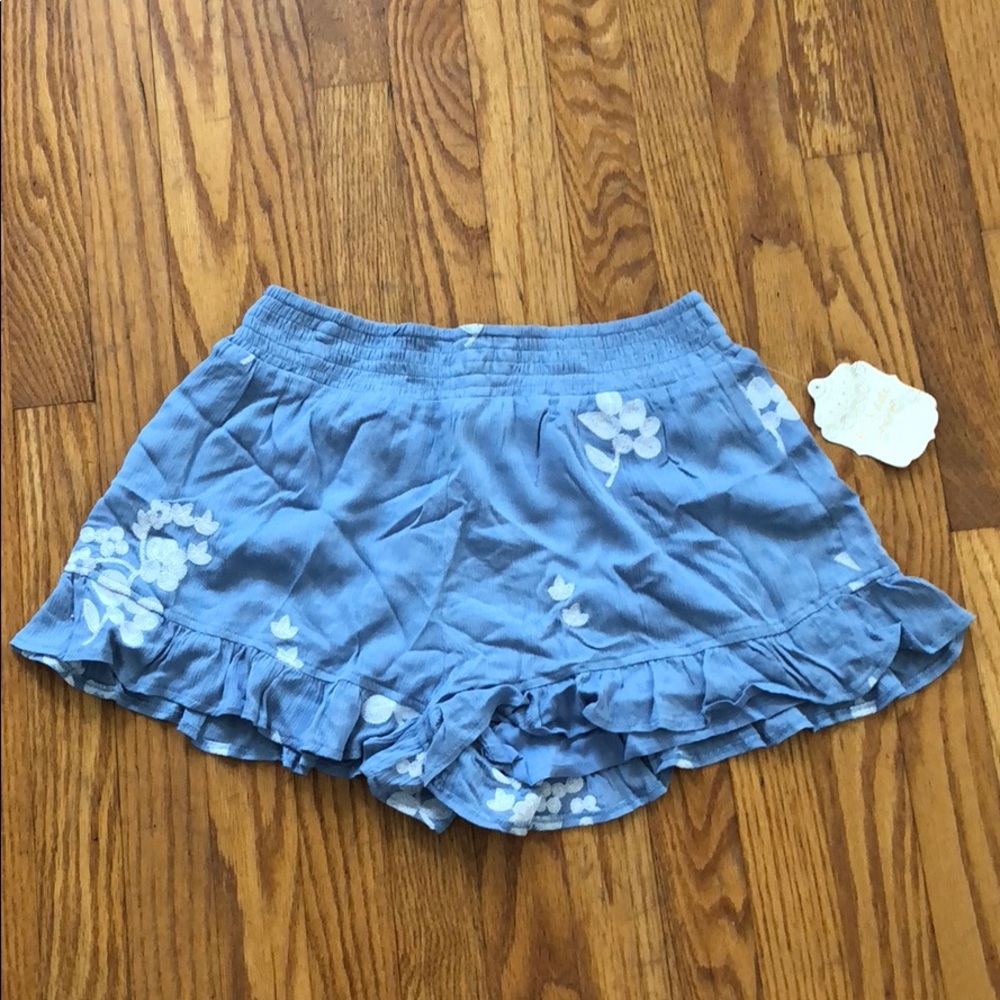NWT Altar’d State blue floral shorts